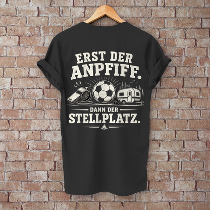 Herren T-Shirt ERST DER ANPFIFF.