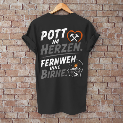 POTT IM HERZEN. FERNWEH INNE BIRNE Camping T-Shirt - Herren T-Shirt, POTTFREI