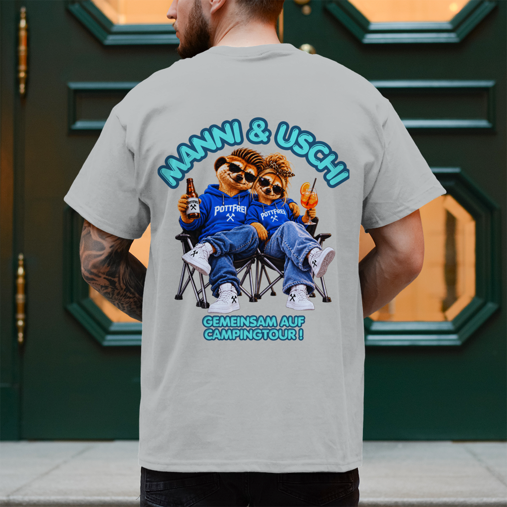 MANNI & USCHI – GEMEINSAM AUF CAMPINGTOUR! - T-Shirt-Herren