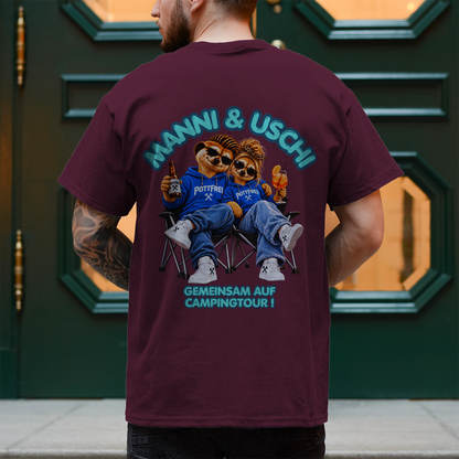 MANNI & USCHI – GEMEINSAM AUF CAMPINGTOUR! - T-Shirt-Herren