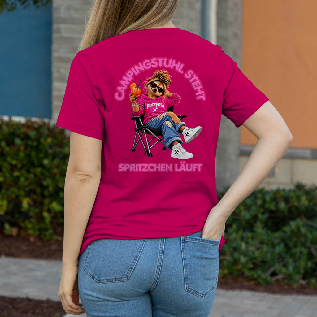 CAMPINGSTUHL STEHT - SPRITZCHEN LÄUFT  - Damen T-Shirt POTTFREI